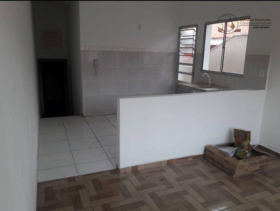 Casa à venda com 2 quartos, 50m² - Foto 8