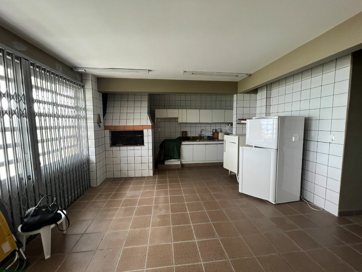 Apartamento à venda com 8 quartos, 686m² - Foto 10