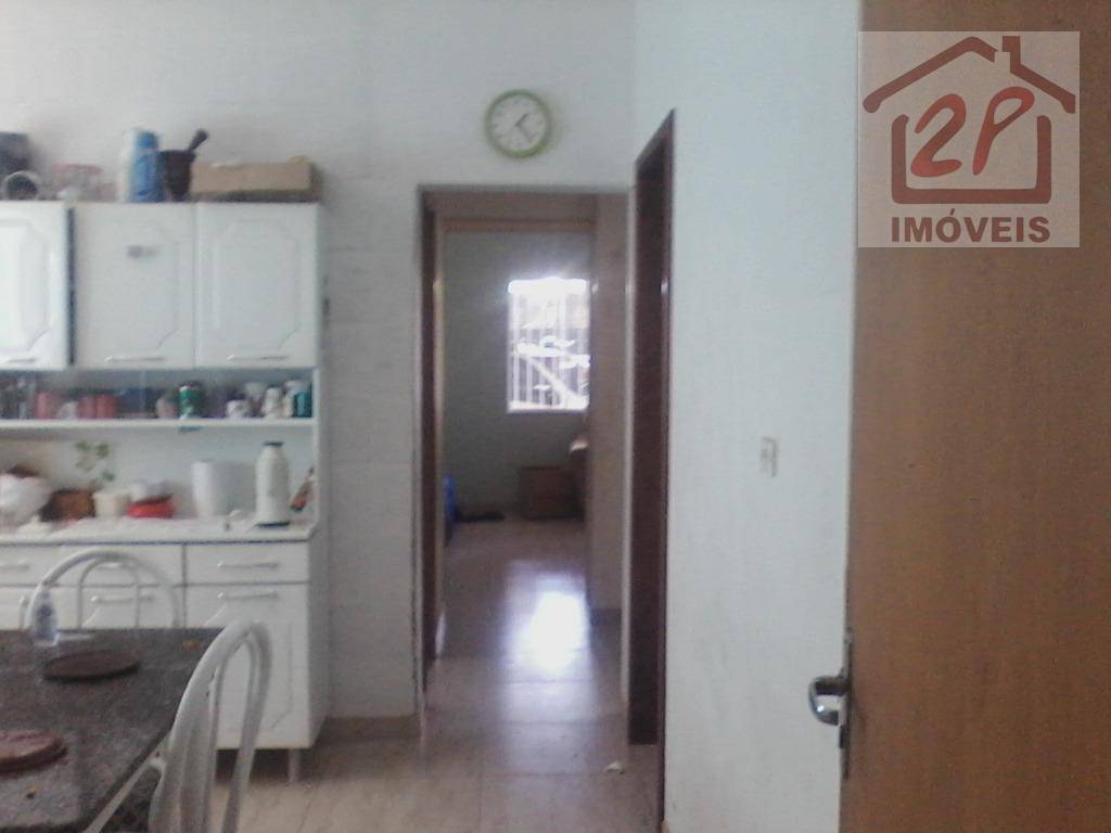 Sobrado à venda com 4 quartos, 168m² - Foto 2