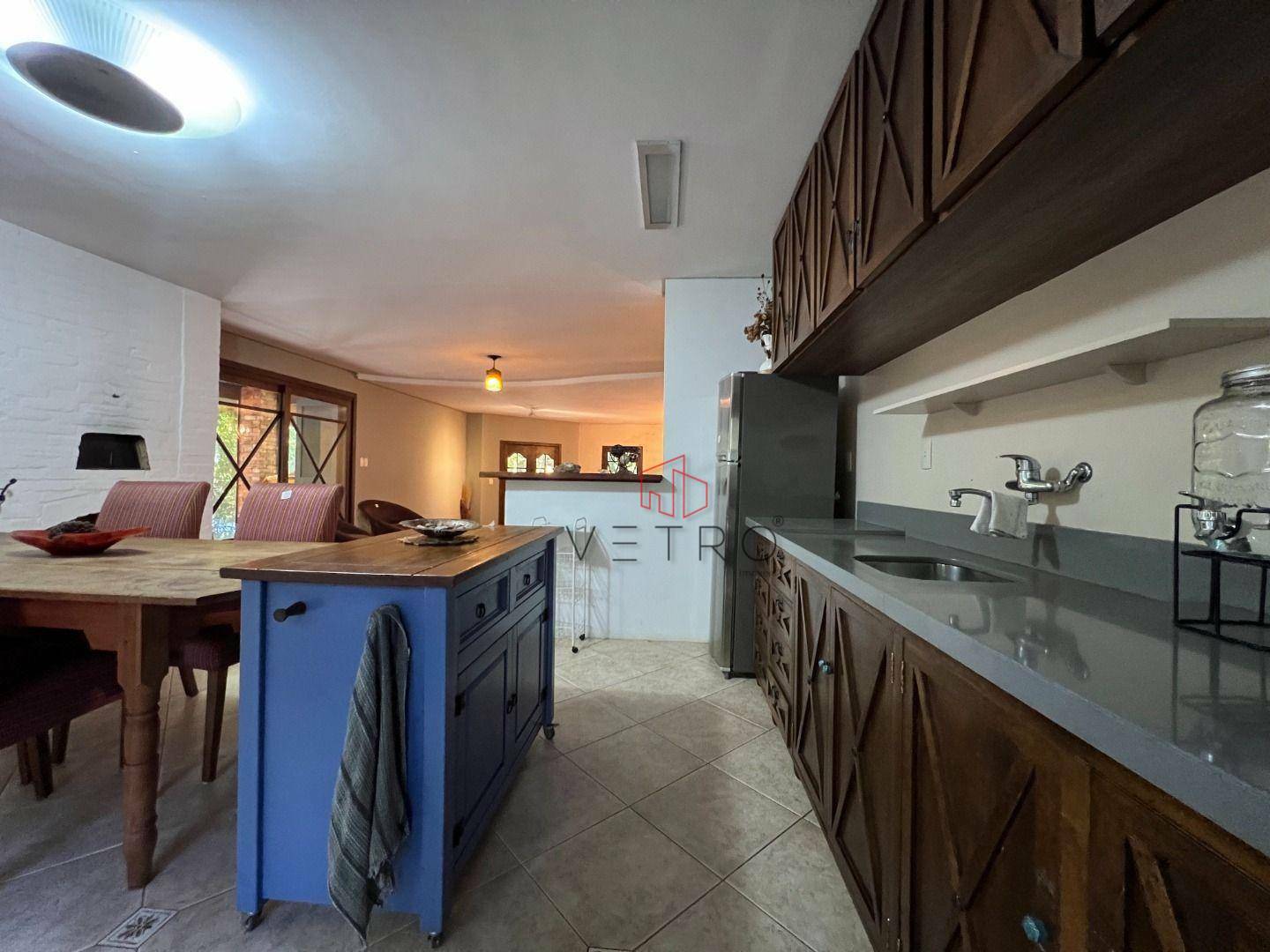 Casa à venda com 4 quartos, 337m² - Foto 15