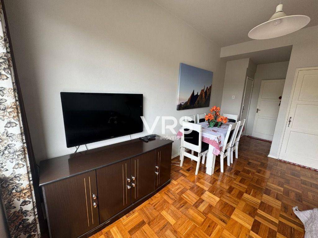 Apartamento à venda com 2 quartos, 58m² - Foto 2