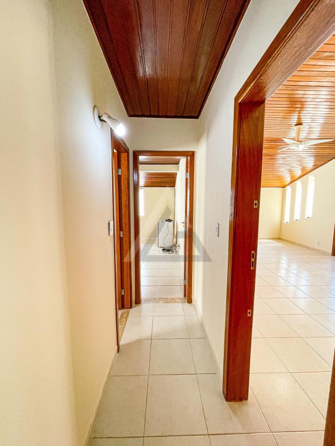 Casa à venda com 4 quartos, 182m² - Foto 14