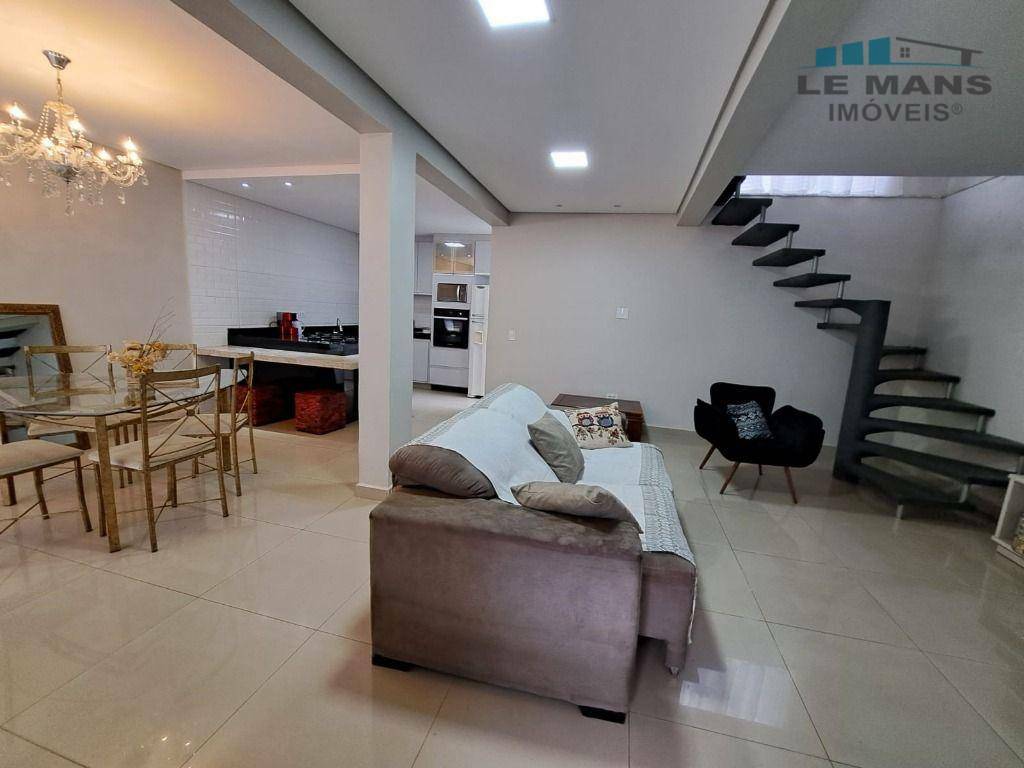 Casa à venda com 2 quartos, 150m² - Foto 12