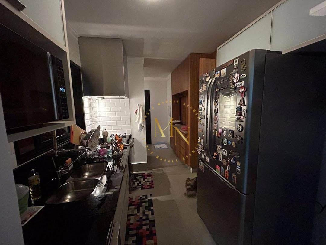 Apartamento à venda com 3 quartos, 202m² - Foto 8