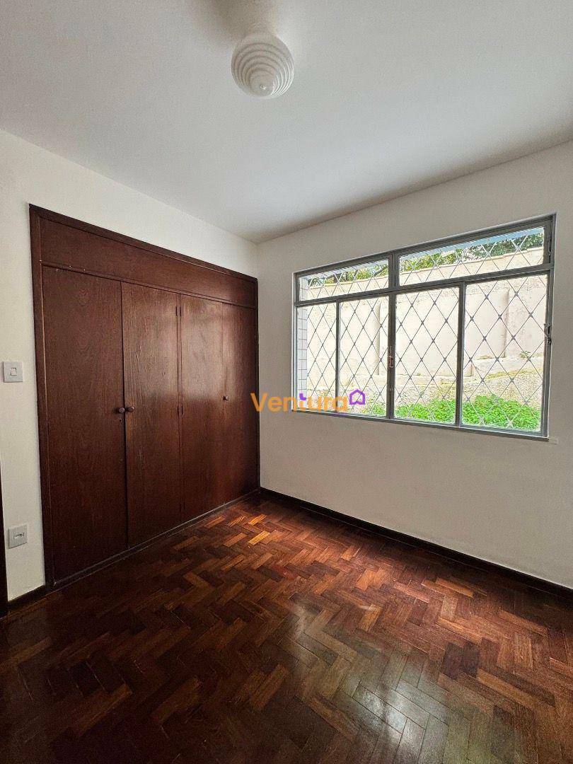 Apartamento à venda com 3 quartos, 129m² - Foto 2