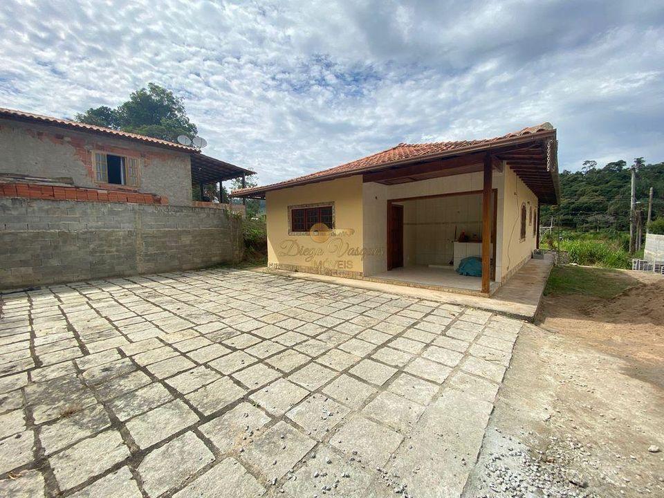 Casa à venda com 2 quartos, 600m² - Foto 2