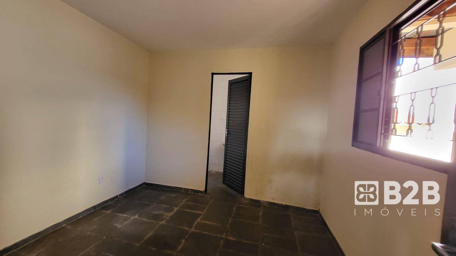 Casa para alugar com 6 quartos, 416m² - Foto 31