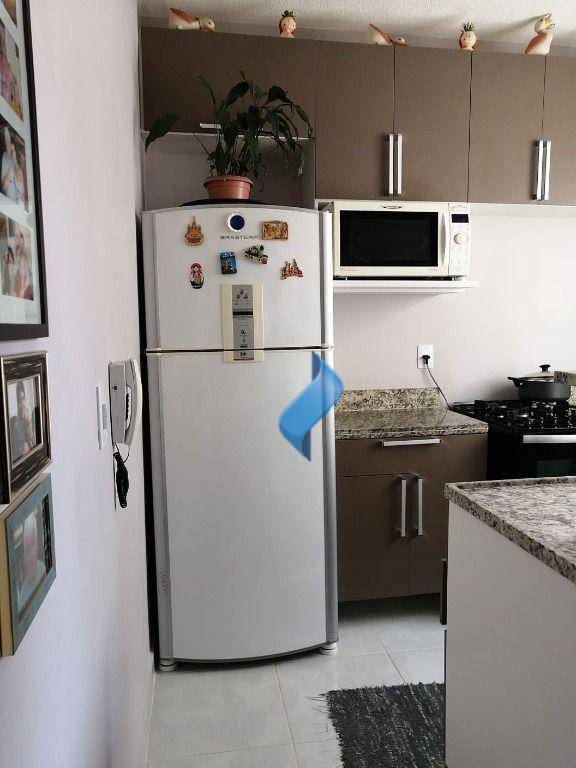 Apartamento à venda com 2 quartos, 45m² - Foto 5