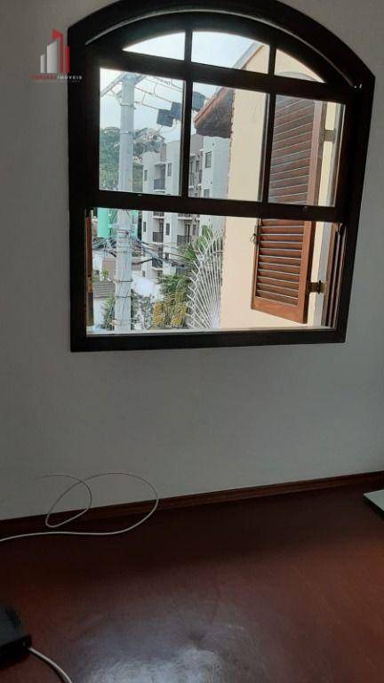 Casa à venda com 3 quartos, 200m² - Foto 9