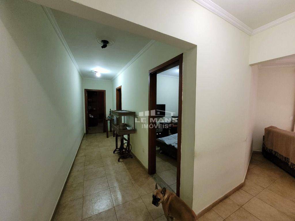 Casa à venda com 3 quartos, 200m² - Foto 12