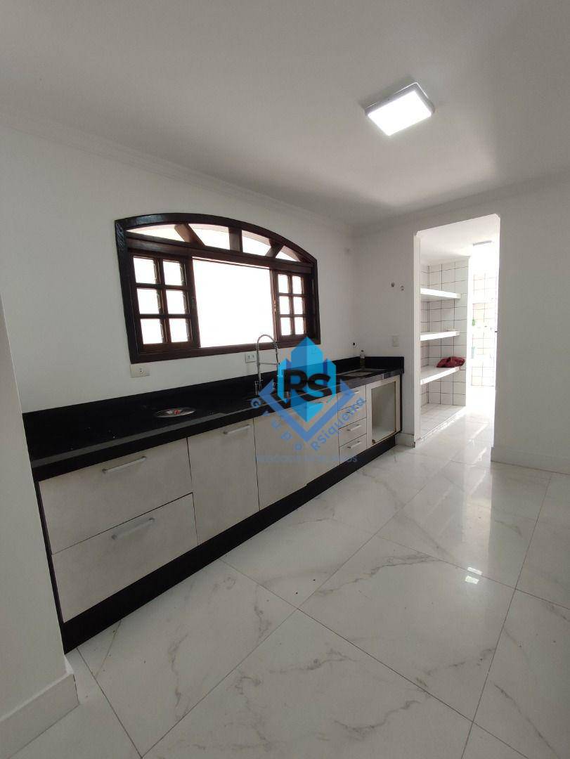 Sobrado à venda e aluguel com 3 quartos, 264m² - Foto 10