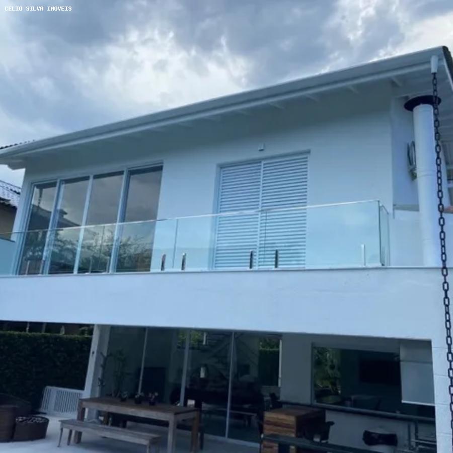 Casa à venda com 3 quartos, 548m² - Foto 4