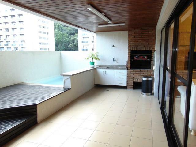 Apartamento à venda com 4 quartos, 200m² - Foto 1