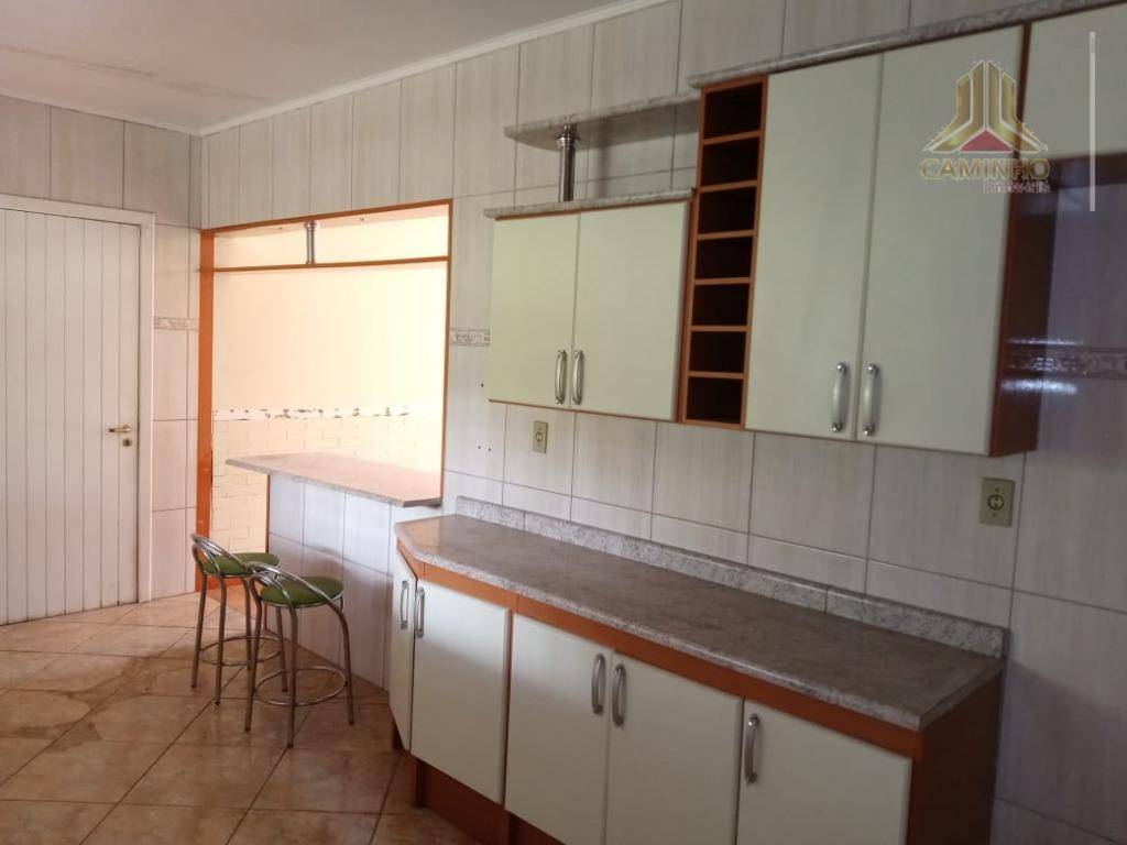 Casa à venda com 3 quartos, 181m² - Foto 7