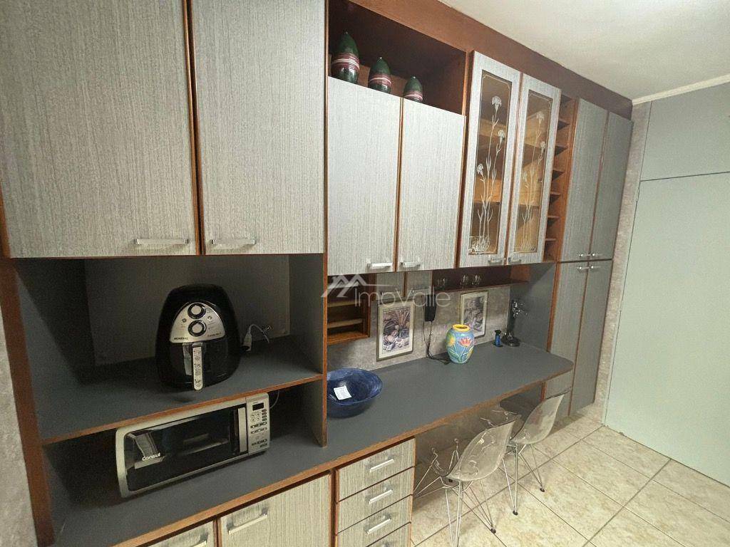 Apartamento para alugar com 3 quartos, 80m² - Foto 11