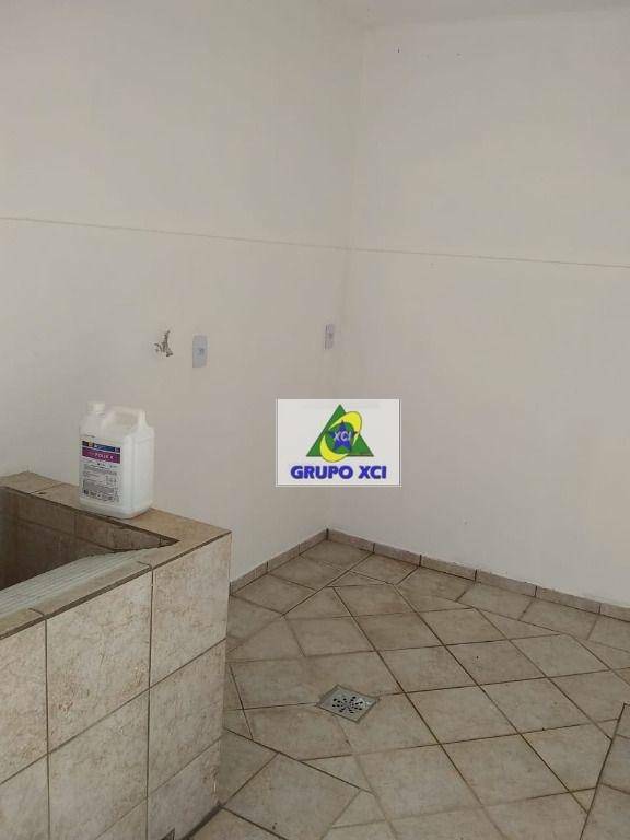 Casa à venda com 3 quartos, 219m² - Foto 26