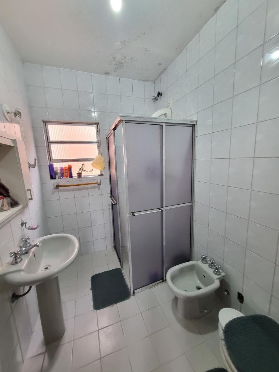 Casa à venda com 3 quartos, 250m² - Foto 7