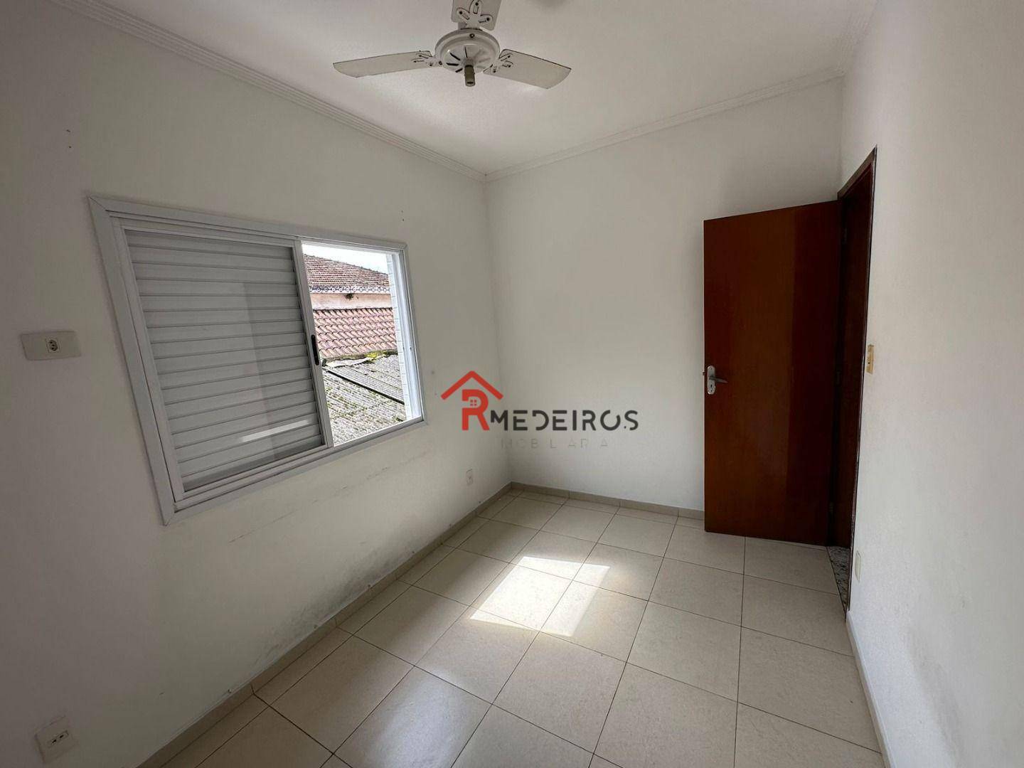 Casa à venda com 3 quartos, 120m² - Foto 14