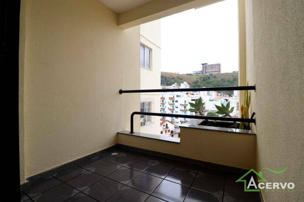 Apartamento à venda com 2 quartos, 97m² - Foto 12