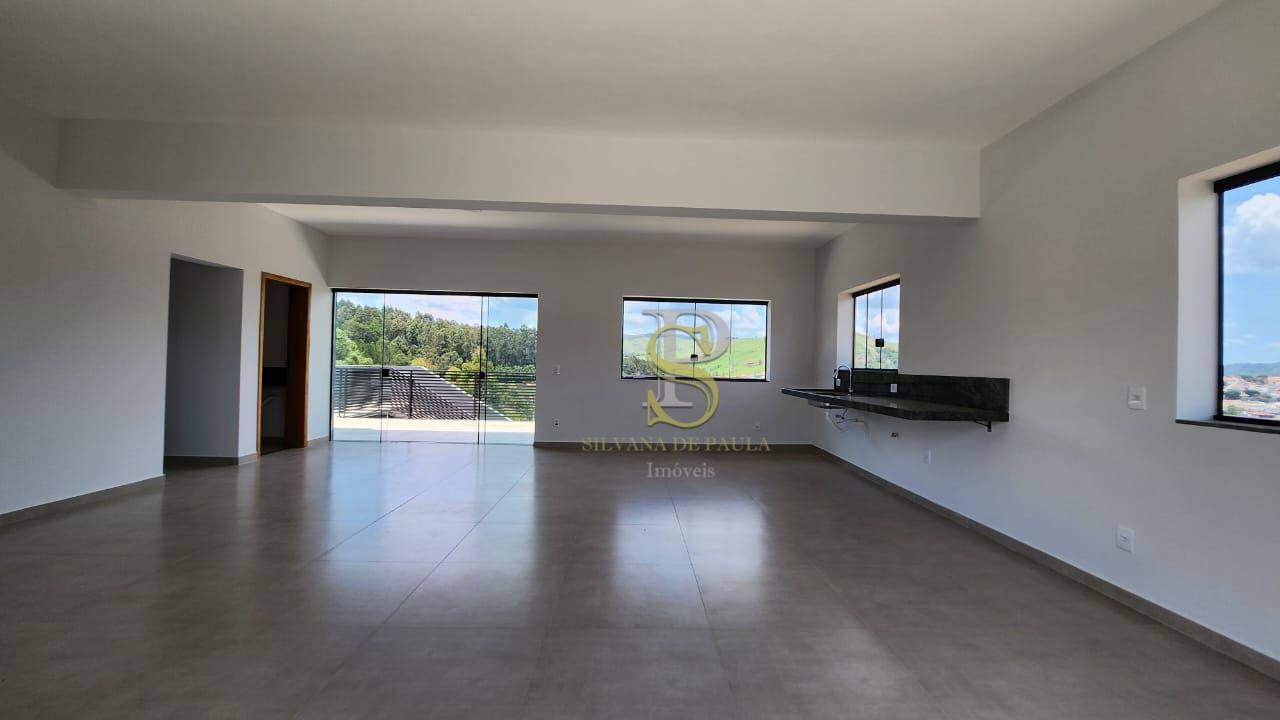 Casa à venda com 3 quartos, 237m² - Foto 14