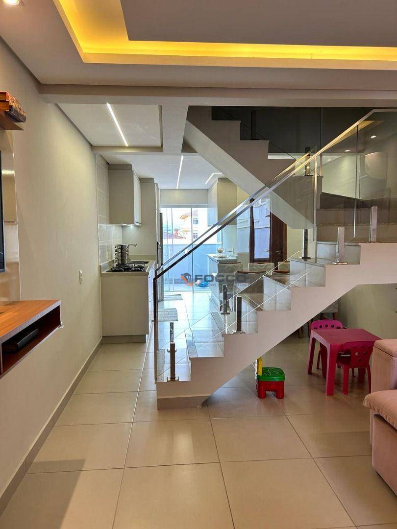 Sobrado à venda com 2 quartos, 84m² - Foto 4