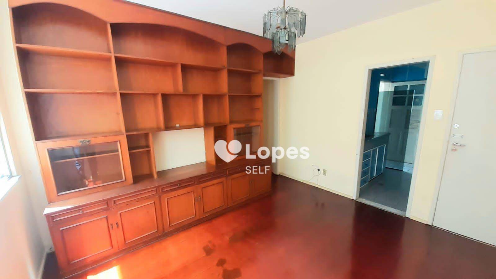 Apartamento à venda com 2 quartos, 62m² - Foto 2