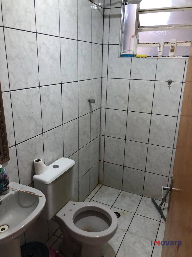 Casa à venda com 2 quartos, 70m² - Foto 8