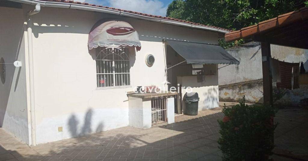 Casa à venda com 3 quartos, 178m² - Foto 21