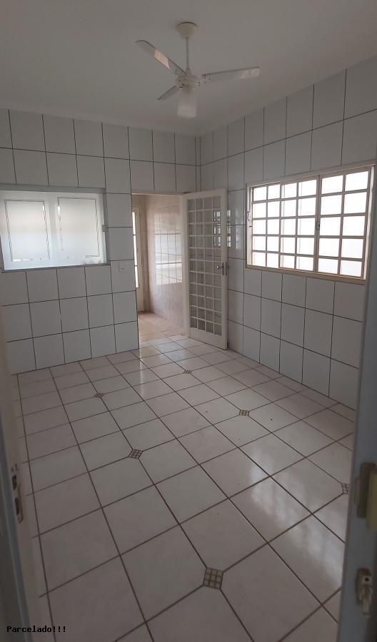 Casa à venda com 4 quartos, 190m² - Foto 6