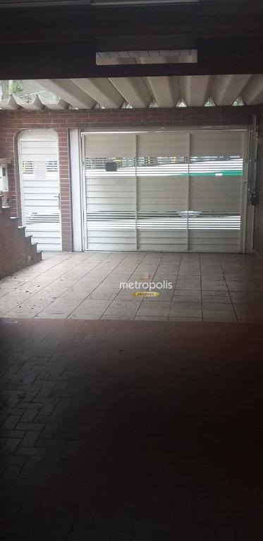 Sobrado à venda com 3 quartos, 300m² - Foto 2