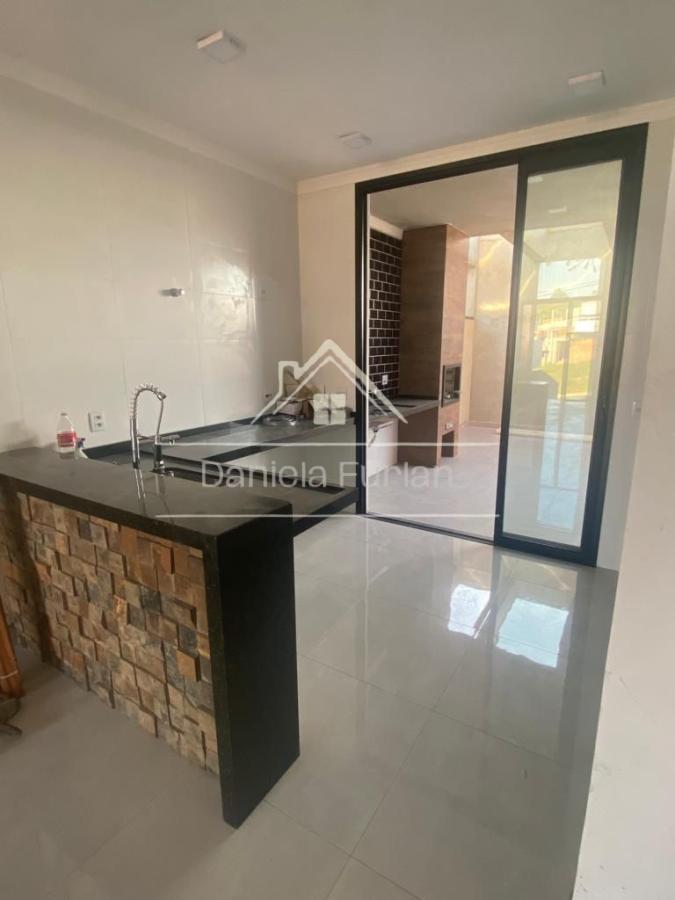 Casa de Condomínio à venda com 3 quartos, 100m² - Foto 1