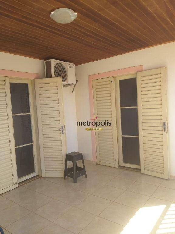 Sobrado à venda com 3 quartos, 217m² - Foto 7