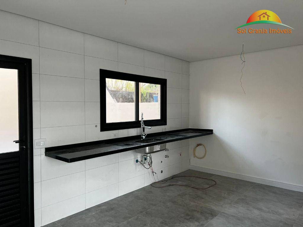 Casa de Condomínio à venda com 4 quartos, 226m² - Foto 26