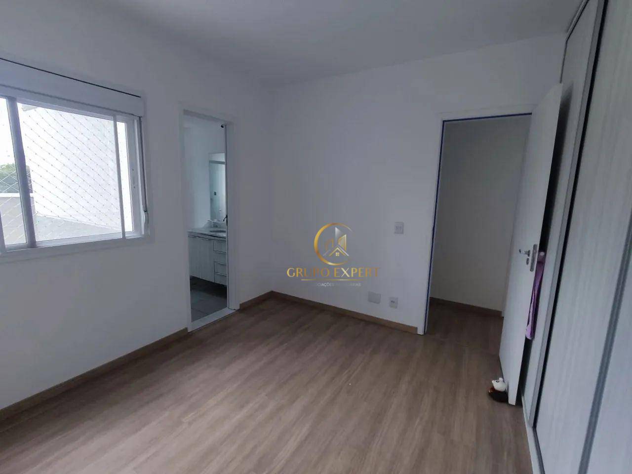 Apartamento à venda com 3 quartos, 75m² - Foto 11