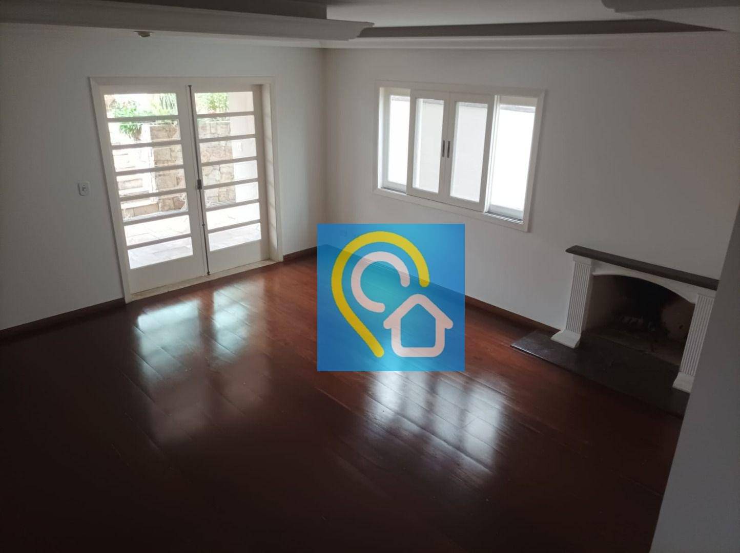 Casa de Condomínio à venda e aluguel com 4 quartos, 300m² - Foto 4