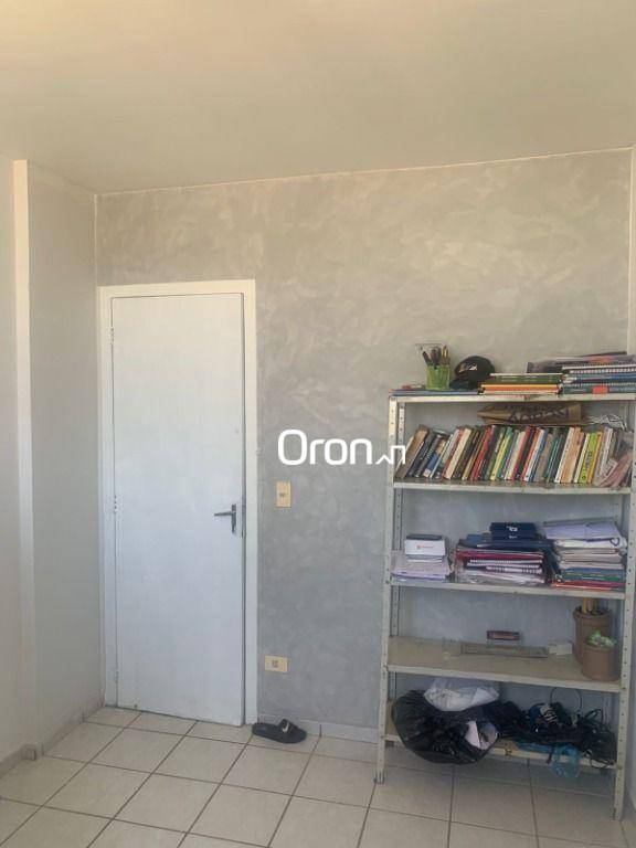 Apartamento à venda com 3 quartos, 79m² - Foto 3