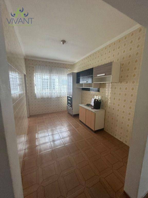 Sobrado à venda e aluguel com 3 quartos, 252m² - Foto 13