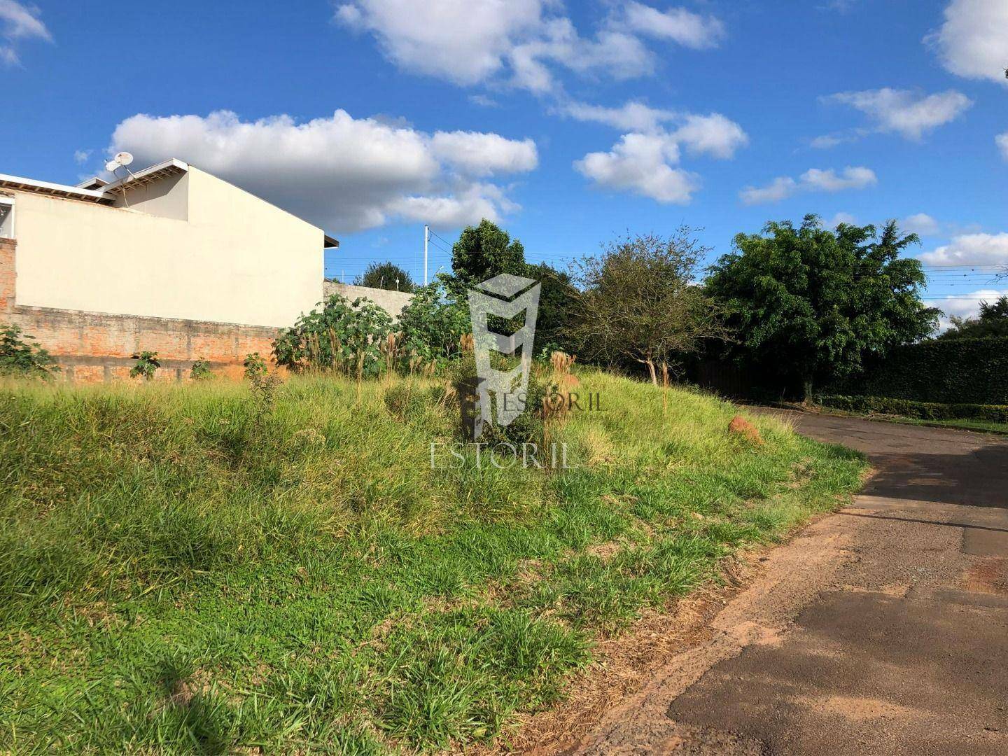 Terreno à venda, 374M2 - Foto 1