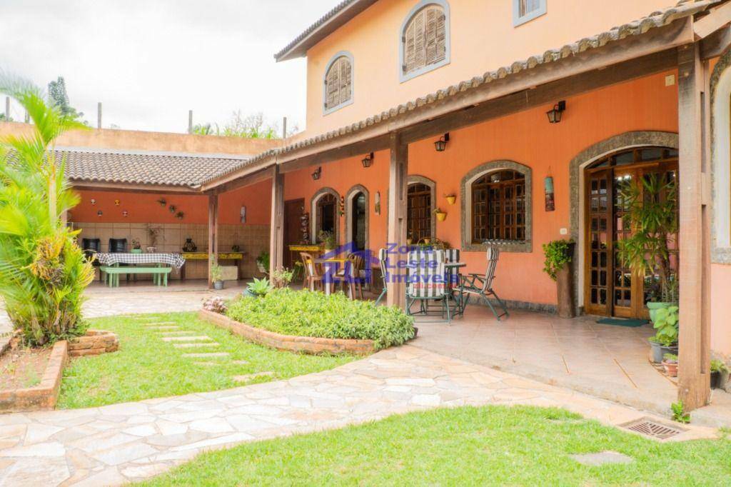 Casa à venda com 4 quartos, 650m² - Foto 6