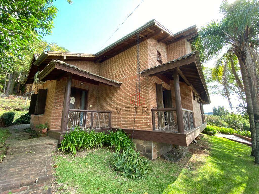 Casa à venda com 4 quartos, 280m² - Foto 2