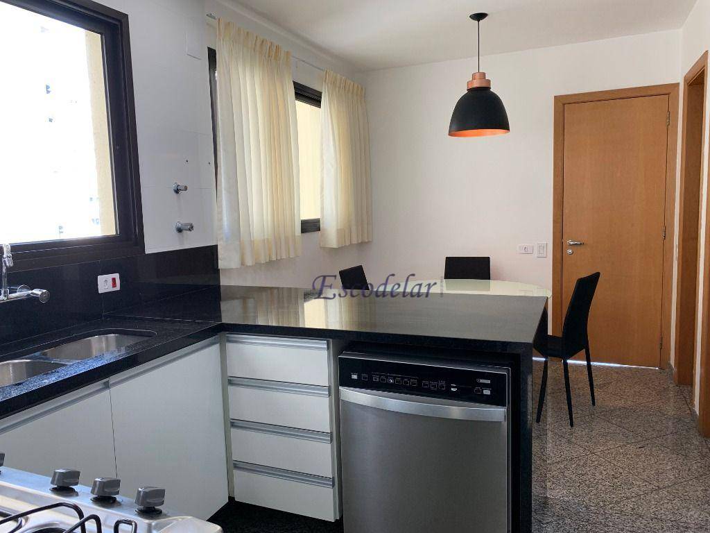 Apartamento à venda com 4 quartos, 193m² - Foto 4