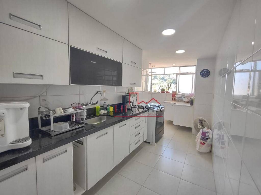 Apartamento à venda com 3 quartos, 113m² - Foto 29