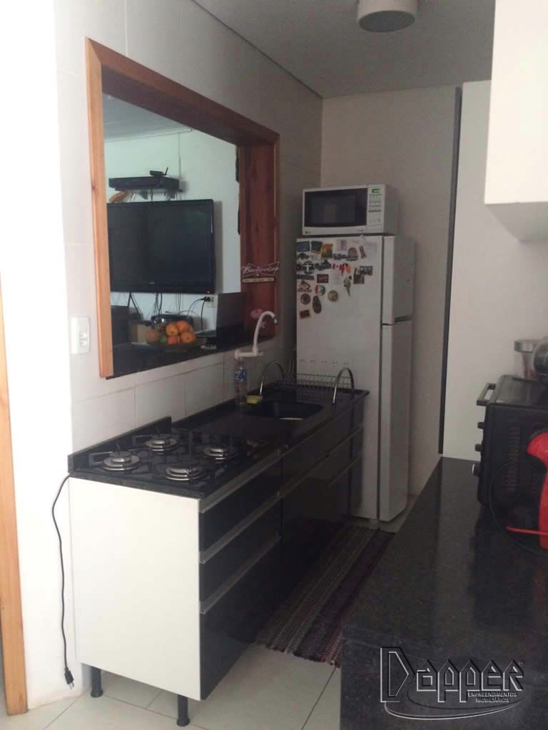 Casa à venda com 3 quartos, 98m² - Foto 8