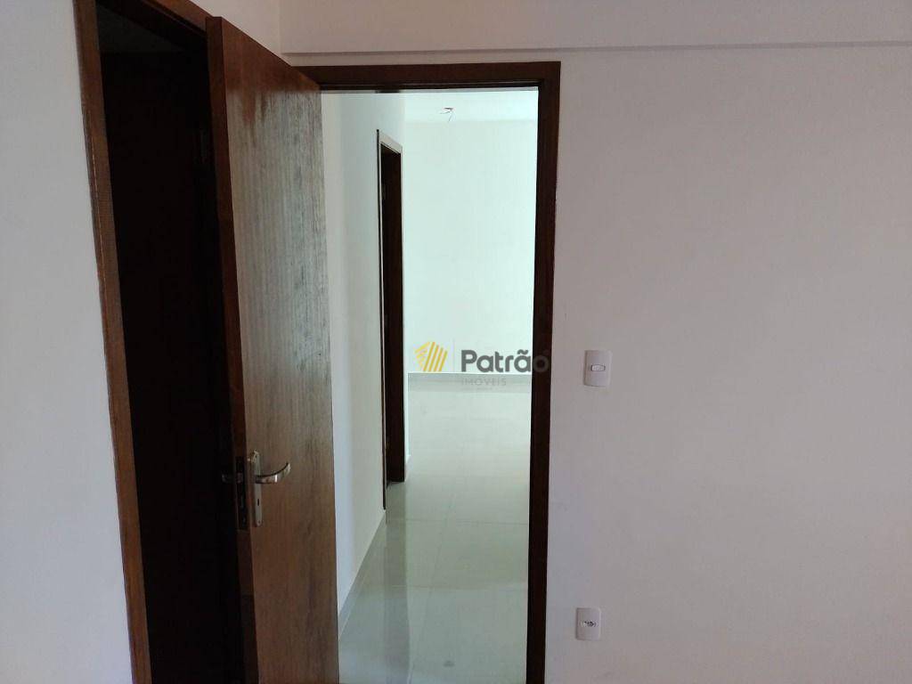 Apartamento à venda com 2 quartos, 58m² - Foto 17