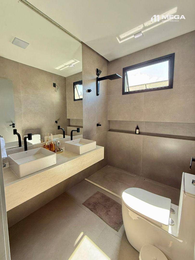 Casa, 4 quartos, 230 m² - Foto 3