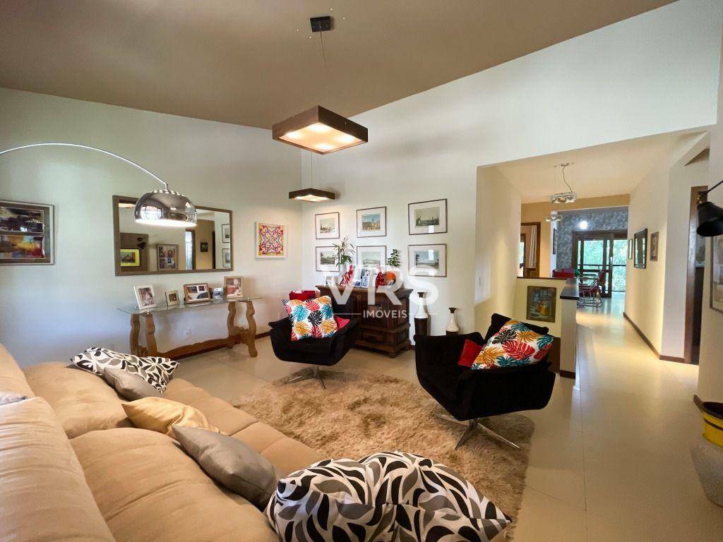 Casa de Condomínio à venda com 4 quartos, 250m² - Foto 9