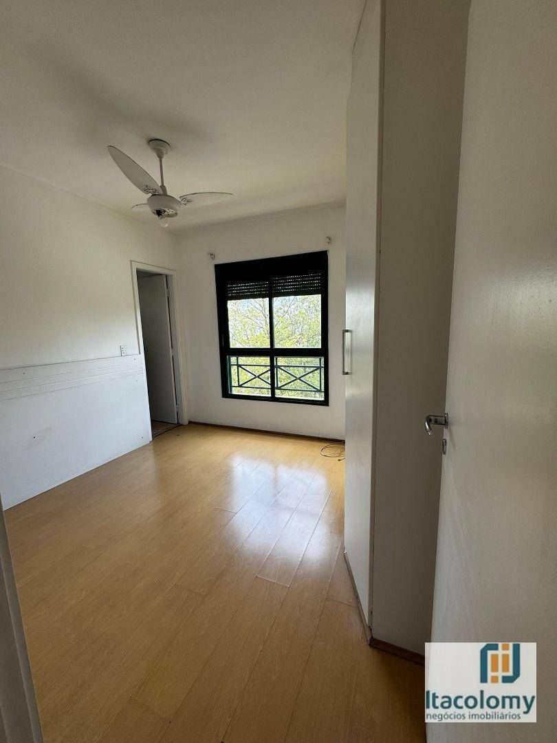 Apartamento para alugar com 3 quartos, 94m² - Foto 11