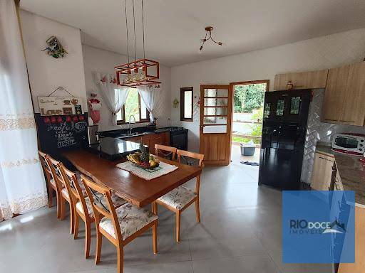 Casa à venda com 4 quartos, 230m² - Foto 6