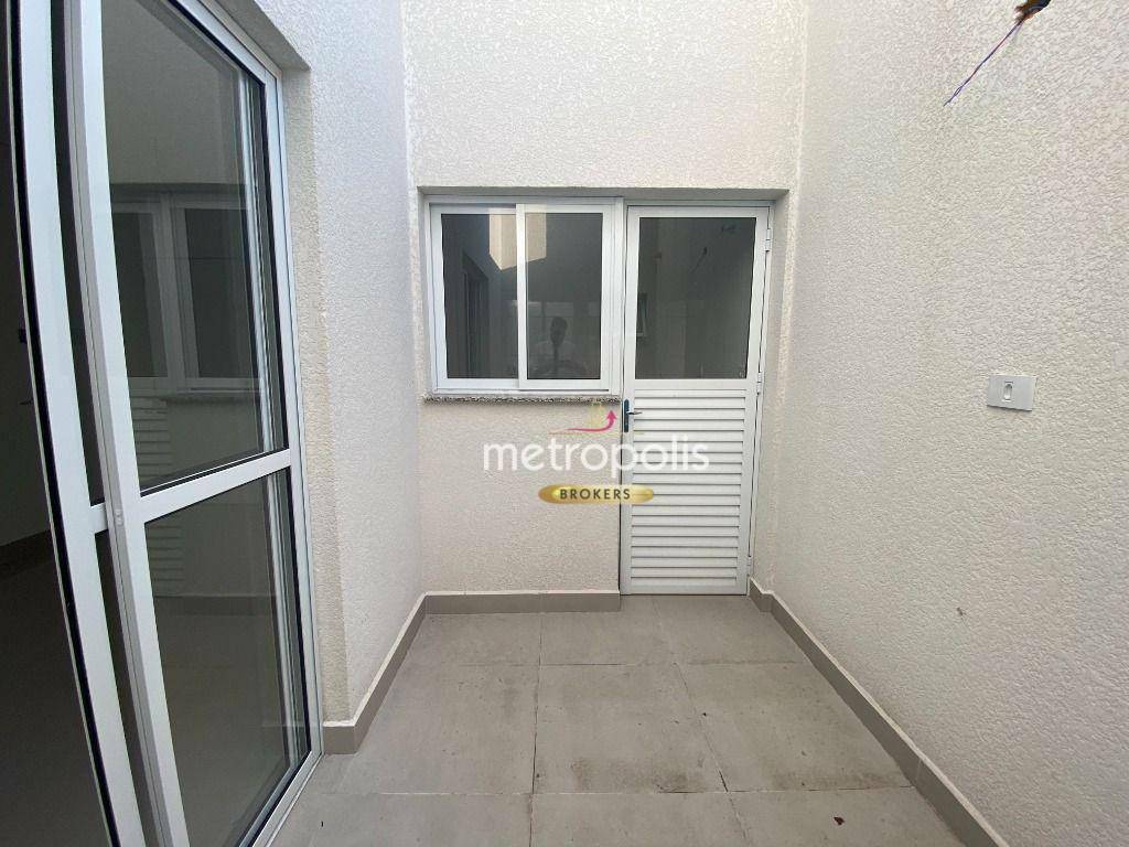 Apartamento à venda com 2 quartos, 40m² - Foto 11