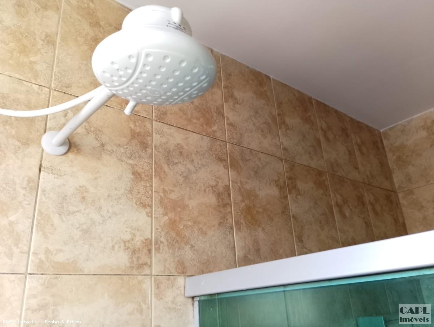 Casa para alugar com 2 quartos, 45m² - Foto 19